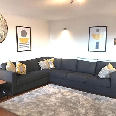 Waterfront Living In Leith With Free Parking! Daire Edinburgh Dış mekan fotoğraf