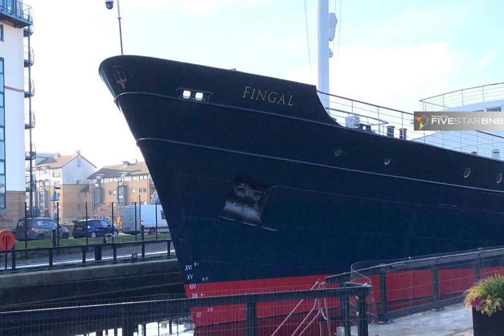 Waterfront Living In Leith With Free Parking! Daire Edinburgh Dış mekan fotoğraf