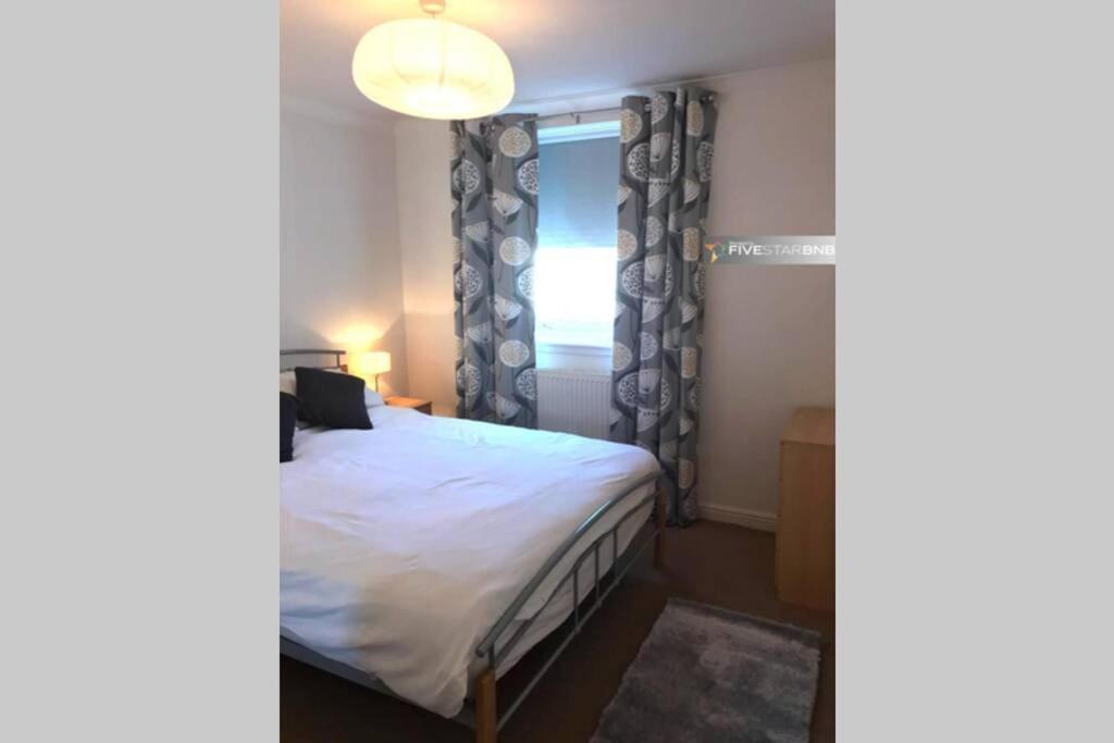 Waterfront Living In Leith With Free Parking! Daire Edinburgh Dış mekan fotoğraf