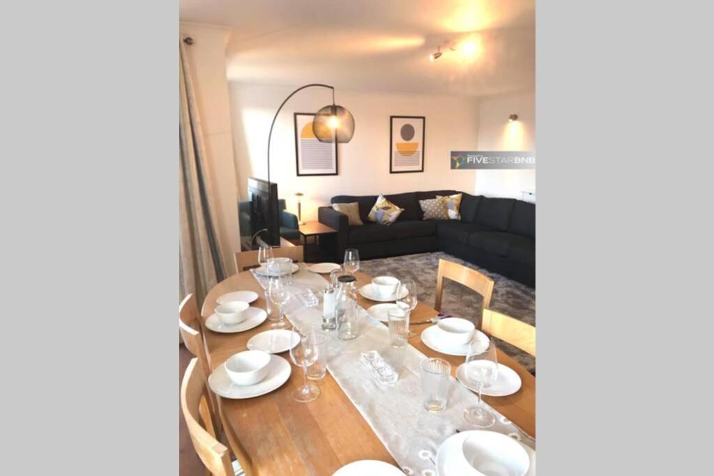 Waterfront Living In Leith With Free Parking! Daire Edinburgh Dış mekan fotoğraf